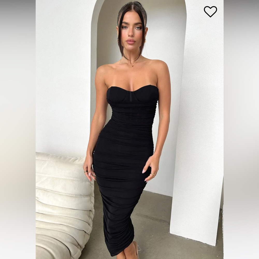 US SIZE 2 - Black Ruched Strapless Bodycon Dress